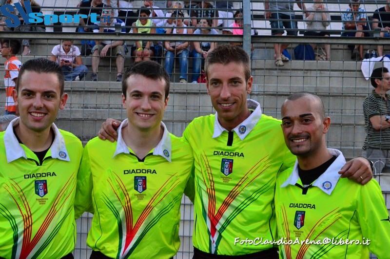 10 Pezzi Fischietti 10X Fischietto Arbitro Calcio Da Allenatore Soccorso Con Fischietto Forte Emergenza