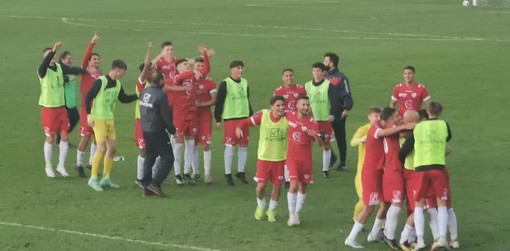 Calcio. Serie D, è il gran giorno di Novara-Sanremese, la promozione in Serie C passa dalla super sfida del "Piola" Calcio. Serie D, è il gran giorno di Novara-Sanremese, la promozione in Serie C passa dalla super sfida del "Piola"