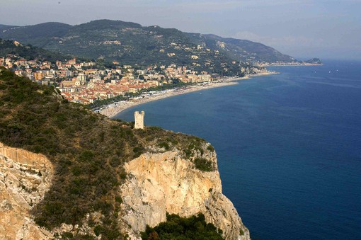 Escursionismo: domani si va alla scoperta della Pietra del Finale e della Caprazoppa Escursionismo: domani si va alla scoperta della Pietra del Finale e della Caprazoppa