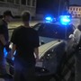 Viene fermato dalla polizia, minaccia e colpisce con gomitate un agente: arrestato 42enne Viene fermato dalla polizia, minaccia e colpisce con gomitate un agente: arrestato 42enne