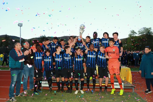 Calcio giovanile: la classifica finale e tutti i premiati del Memorial Pizzorno di Cairo Montenotte Calcio giovanile: la classifica finale e tutti i premiati del Memorial Pizzorno di Cairo Montenotte