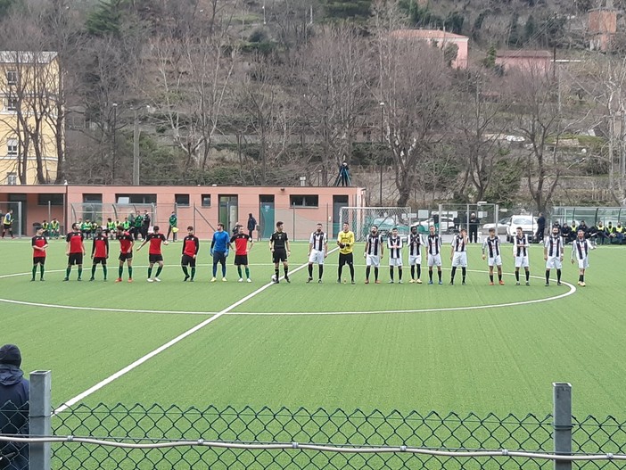 Calcio. Prima Categoria: il Savona archivia la pratica Speranza non senza fatica, Castagna e Grandoni regalano tre punti ai biancoblu Calcio. Prima Categoria: il Savona archivia la pratica Speranza non senza fatica, Castagna e Grandoni regalano tre punti ai biancoblu