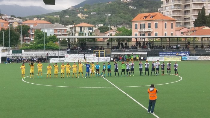 Calcio, Serie D: il Savona si squaglia sul più bello, la Lavagnese vince 5-3 e &quot;condanna&quot; i biancoblù ai playoff