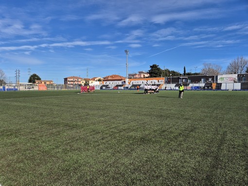 Calcio, Prima Categoria. L'Albingaunia tenta l'aggancio alla seconda piazza, i bianconeri di Poggi si confrontano con il Ventimiglia: la cronaca (LIVE)