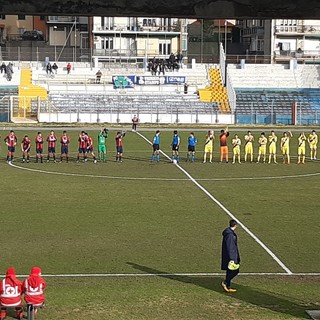 Calcio. Savona, che cuore! Biancoblù vittoriosi 2-1 nonostante tutto e tutti, Disabato e Siani condannano la Caronnese Calcio. Savona, che cuore! Biancoblù vittoriosi 2-1 nonostante tutto e tutti, Disabato e Siani condannano la Caronnese
