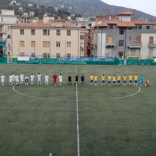 Calcio, Eccellenza: Cairese di misura sull'Alassio FC, al "Ferrando" i gialloblu vincono 2-1 e centrano il secondo successo di fila
