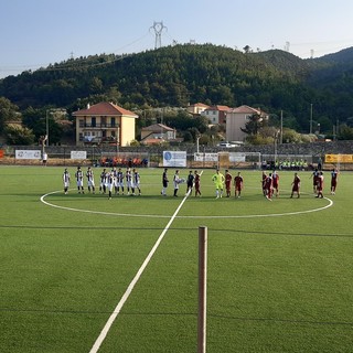 Calcio. Coppa Liguria di Prima Categoria. Festa Vadese, primo tonfo del Savona, Ninivaggi e Salis firmano un successo storico per gli azzurrogranata