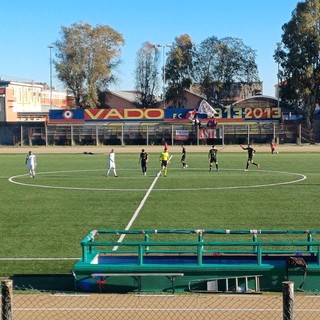 Calcio. Serie D, tre gol per ripartire, ma che brividi nel finale: il Vado non sbaglia e supera l'Asti, al "Chittolina" è 3-2 rossoblu Calcio. Serie D, tre gol per ripartire, ma che brividi nel finale: il Vado non sbaglia e supera l'Asti, al "Chittolina" è 3-2 rossoblu