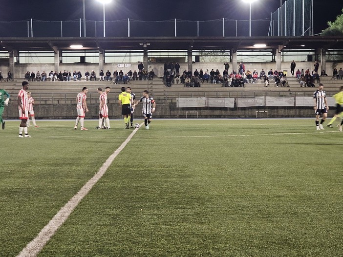 Calcio | Savona in rimonta sulla Carcarese, i biancoblu vincono 4-1 e si guadagnano la semifinale con il Pietra Calcio | Savona in rimonta sulla Carcarese, i biancoblu vincono 4-1 e si guadagnano la semifinale con il Pietra