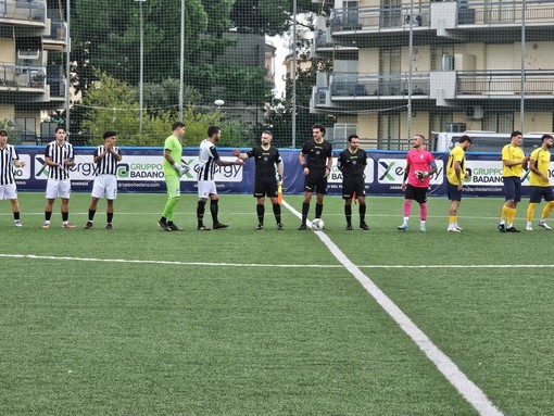 Calcio | Dominici rompe il fortino del Golfo Pro Recco, il Pietra Ligure vince al 92' e conferma il primato Calcio | Dominici rompe il fortino del Golfo Pro Recco, il Pietra Ligure vince al 92' e conferma il primato