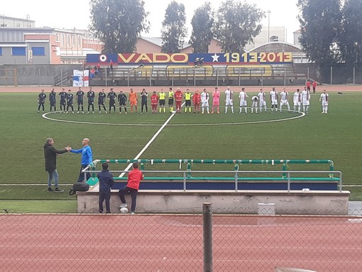 Calcio. Serie D: D'Iglio disegna l'arcobaleno perfetto e il Vado centra il quarto successo di fila, Stresa battuto 1-0 Calcio. Serie D: D'Iglio disegna l'arcobaleno perfetto e il Vado centra il quarto successo di fila, Stresa battuto 1-0