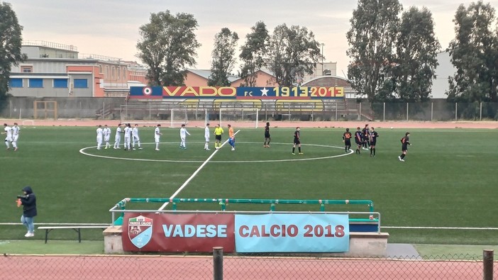 Calcio. Prima Categoria, la Vadese si scuote troppo tardi: la Bolzanetese passa 4-2 al "Chittolina" Calcio. Prima Categoria, la Vadese si scuote troppo tardi: la Bolzanetese passa 4-2 al "Chittolina"