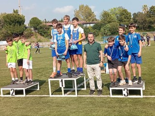 Il podio 4x100 Ragazzi