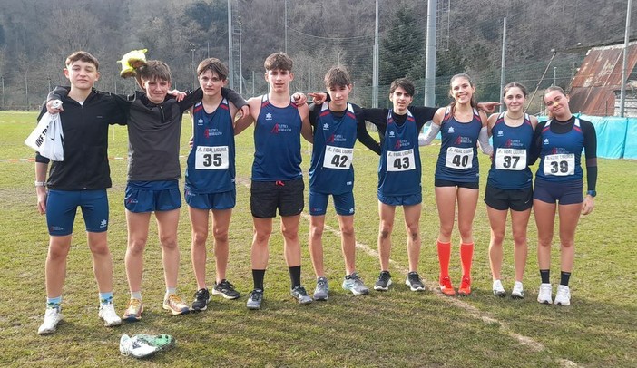 Allievi e Juniores femminile dell'Atletica Arcobaleno