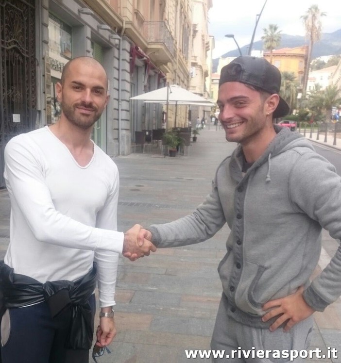 Nella foto la stretta di mano tra il Direttore Sportivo della Sanstevese Denis Settime (a sinistra) e Alessandro Geraci (a destra)