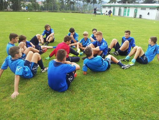 Calcio, i giovani dell'Albisola 2010 in ritiro a Bedonia Calcio, i giovani dell'Albisola 2010 in ritiro a Bedonia