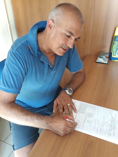 Calcio. Imperia, è arrivata la firma di mister Buttu Calcio. Imperia, è arrivata la firma di mister Buttu