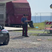 Tragedia del Lunapark di Spotorno, arrestati i titolari della "giostra seggiolini": nel mirino il collegamento del cavo dal "calciometro" all'attrazione Tragedia del Lunapark di Spotorno, arrestati i titolari della "giostra seggiolini": nel mirino il collegamento del cavo dal "calciometro" all'attrazione