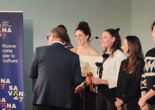 Nuoto artistico, la scuola Rari Nantes Savona descritta da Linda Cerruti: "Una grande famiglia" Nuoto artistico, la scuola Rari Nantes Savona descritta da Linda Cerruti: "Una grande famiglia"