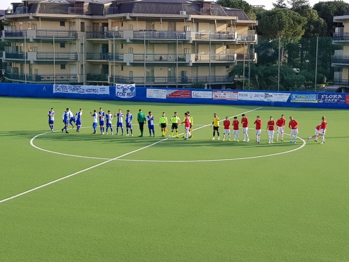 Calcio. Pietra Ligure ancora secco, Gandolfo e Galluccio impongono l'ennesima sconfitta ai biancazzurri Calcio. Pietra Ligure ancora secco, Gandolfo e Galluccio impongono l'ennesima sconfitta ai biancazzurri