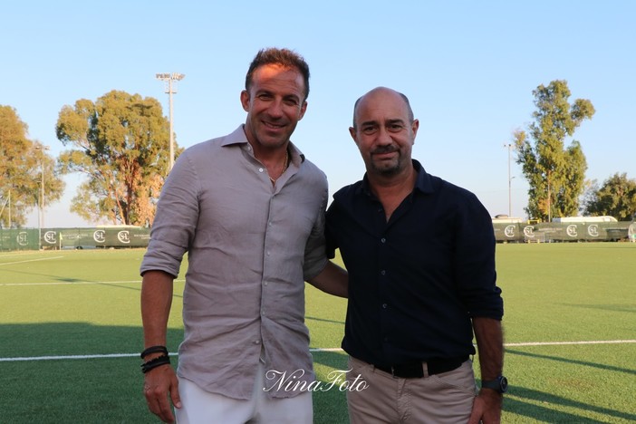 Sanremese–Pietra Ligure, amichevole di lusso: sugli spalti insieme ai ragazzi del settore giovanile ci saranno Del Piero e Djorkaeff Sanremese–Pietra Ligure, amichevole di lusso: sugli spalti insieme ai ragazzi del settore giovanile ci saranno Del Piero e Djorkaeff