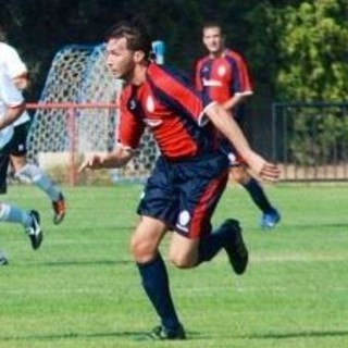 Calcio. Davide Carofiglio torna all'Andora e sarà il nuovo capitano biancoblu
