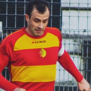 Nella foto Davide Baracco, difensore del Taggia: oggi il capitano ha subìto la prima espulsione stagionale