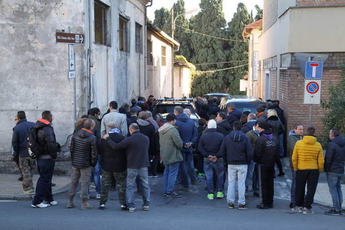 Sanremo: tanti amici e parenti per l’ultimo saluto a Christian ‘Foce’ Dal Monte, morto ad Albenga a 39 anni