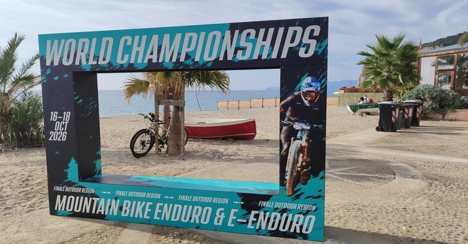 VIDEO | Finale veste i colori iridati. Il paddock sul lungomare Migliorini, il palco in piazza Vittorio Emanuele: la città è già in clima mondiale VIDEO | Finale veste i colori iridati. Il paddock sul lungomare Migliorini, il palco in piazza Vittorio Emanuele: la città è già in clima mondiale