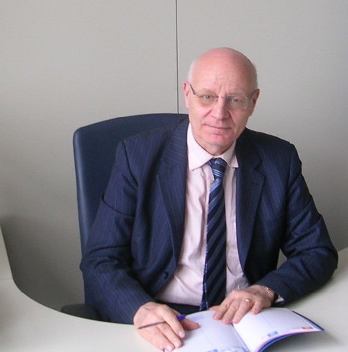 CALCIO, IL PRESIDENTE IVALDI DA IL VIA LIBERA ALLE PARTITE SUL PONENTE LIGURE: "PER NOI SI GIOCA, NON POSSIAMO MANDARE LE SQUADRE A CASA A DUE ORE DAL FISCHIO D'INIZIO"