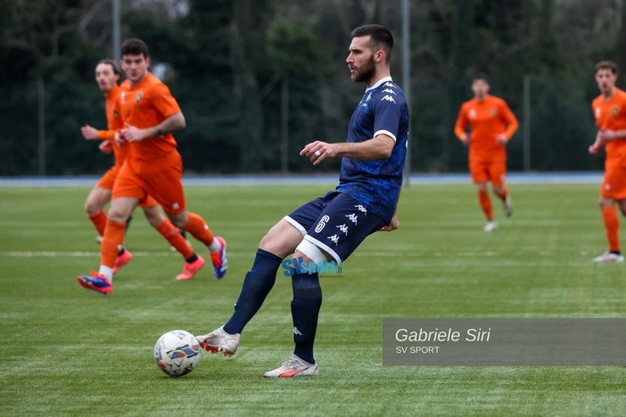 Calcio. Poker del Celle Varazze sulla S.F. Loano, Guida: &quot;Sofferto un po' nel primo tempo, ma nel secondo abbiamo indirizzato la partita sulla strada giusta&quot;