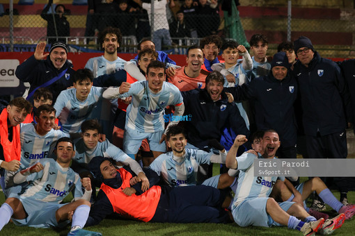 Calcio, Coppa Italia Promozione. L'Albissole vola in semifinale! La squadra di Cattardico batte 3-2 un buon Finale