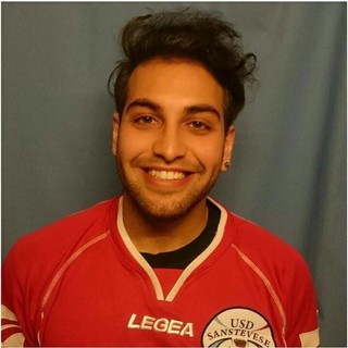 Nella foto Lorenzo Izetta, centrocampista della Sanstevese Nella foto Lorenzo Izetta, centrocampista della Sanstevese