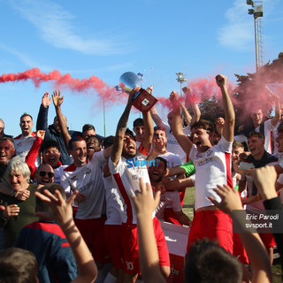 Calcio. Promozione. All'Ellena è festa per tutti, la San Francesco Loano per il campionato il Finale per la salvezza!