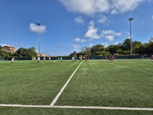 Calcio, Eccellenza. La Carcarese non sfonda contro una S.F. Loano in dieci uomini, tante emozioni ma reti bianche al "Merlo"