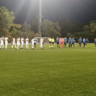 Calcio. Coppa Italia di Eccellenza: al Varazze non bastano Andreoni e Tracanna, l'Arenzano si impone 3-2 all'"Olmo-Ferro"