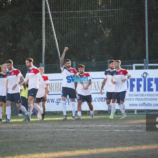 Calcio, Eccellenza. La San Francesco Loano torna a vincere, tre reti all'Athletic Club Albaro. Esordio con doppietta per Alessio Cargiolli