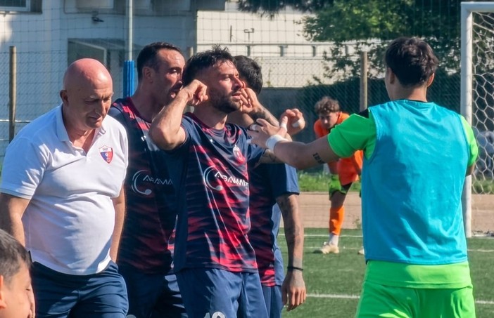 Calcio | Ciccone e Raffini portano il Vado a tre punti dalla Serie C: Cairese ko 2-0 nel finale