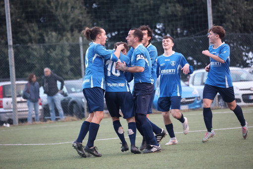 Calcio, Prima Categoria B. La Vecchiaudace si sblocca! Contro la Spotornese il primo sorriso dei biancoblu Calcio, Prima Categoria B. La Vecchiaudace si sblocca! Contro la Spotornese il primo sorriso dei biancoblu