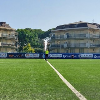 Calcio. Eccellenza. Partita folle al "De Vincenzi", l'Arenzano batte 2-1 la squadra di Cocco Calcio. Eccellenza. Partita folle al "De Vincenzi", l'Arenzano batte 2-1 la squadra di Cocco