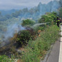 Perde il controllo di un fuoco per bruciare sterpaglie: incendio sulle alture di Alassio (FOTO) Perde il controllo di un fuoco per bruciare sterpaglie: incendio sulle alture di Alassio (FOTO)