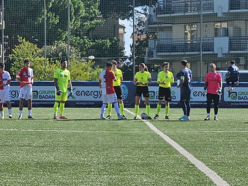 Calcio. Eccellenza, a ponente occhi puntati su Pietra Ligure-Savona: la webcronaca diretta dal "Devincenzi" (LIVE) Calcio. Eccellenza, a ponente occhi puntati su Pietra Ligure-Savona: la webcronaca diretta dal "Devincenzi" (LIVE)