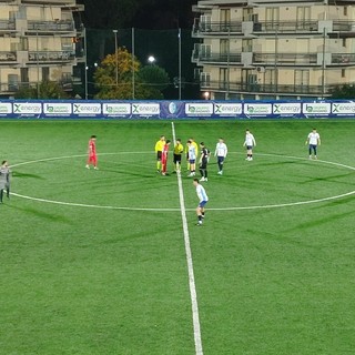 Calcio, Eccellenza. Un'altra goleada per il Pietra, nella ripresa Arenzano ribaltato 4-1. Ora la vetta è a -1