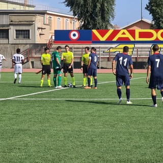 Calcio. Serie D, Capra e Lo Bosco riacciuffano il Derthona: per il Vado l'esordio in campionato finisce con un 2-2 in rimonta