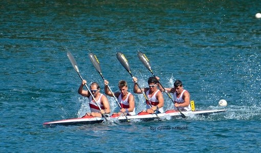 Canottieri Sabazia. Sono tre i titoli liguri conquistati sui 500 metri, oro nel C2 e nel Kd Junior e Senior Canottieri Sabazia. Sono tre i titoli liguri conquistati sui 500 metri, oro nel C2 e nel Kd Junior e Senior