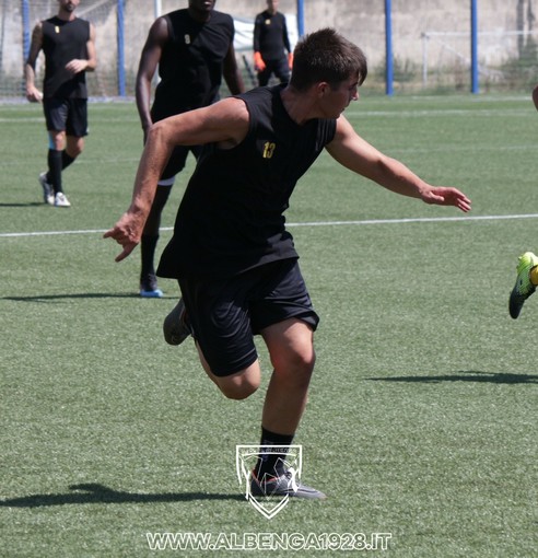 Calcio. L'Albenga amplia il proprio parco giovani: dal Savona ecco Lorenzo Barisone Calcio. L'Albenga amplia il proprio parco giovani: dal Savona ecco Lorenzo Barisone