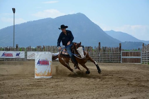 Matteo Donaggio, campione d'Italia in sella al cavallo di papà Giorgio: "Così lo sento vicino" Matteo Donaggio, campione d'Italia in sella al cavallo di papà Giorgio: "Così lo sento vicino"
