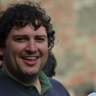 Nella foto un sorridente Fabio Musso, tecnico del Valleggia in coppia con Rino Ceraolo: domenica sarà finale play-off sul campo della Sanstevese