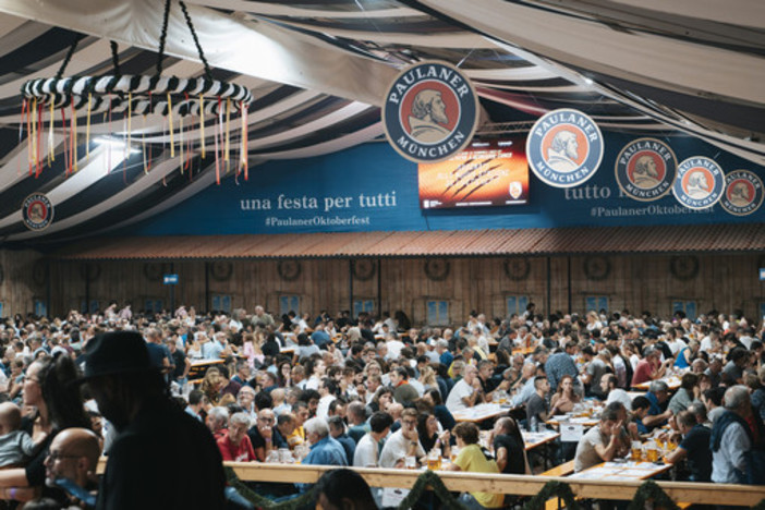 Il “Paulaner Oktoberfest Cuneo” 2024 conferma la formula e cresce aggiungendo una “stube”