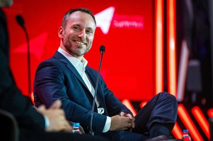 Il cisanese Ceo di Tether Paolo Ardoino con il sogno bianconero, la mamma: “Un grande lavoratore, attento al sociale”